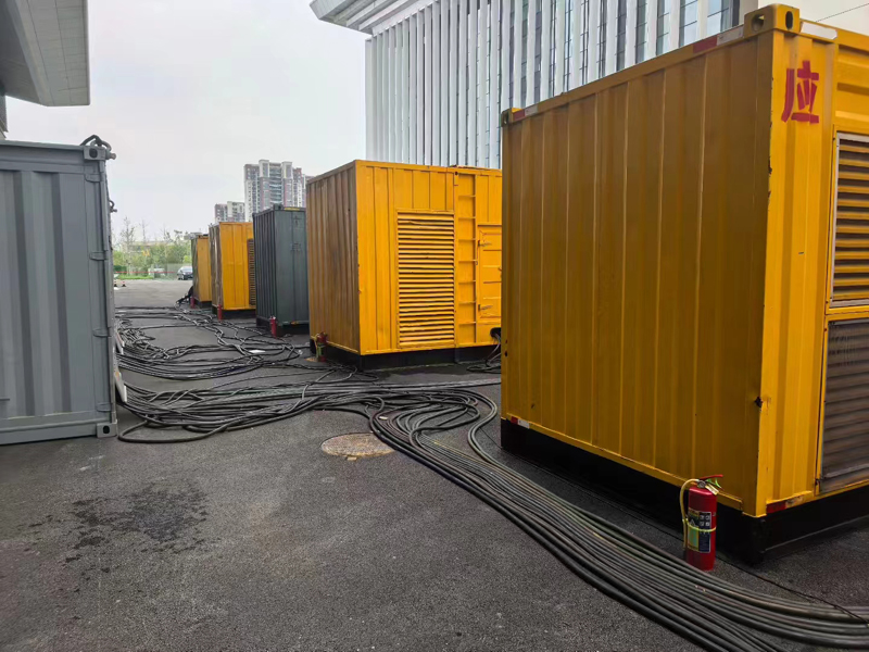 开封不同季节柴油发电机组保养有哪些注意事项?