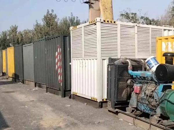 开封200KW柴油发电机机组每小时油耗是多少?